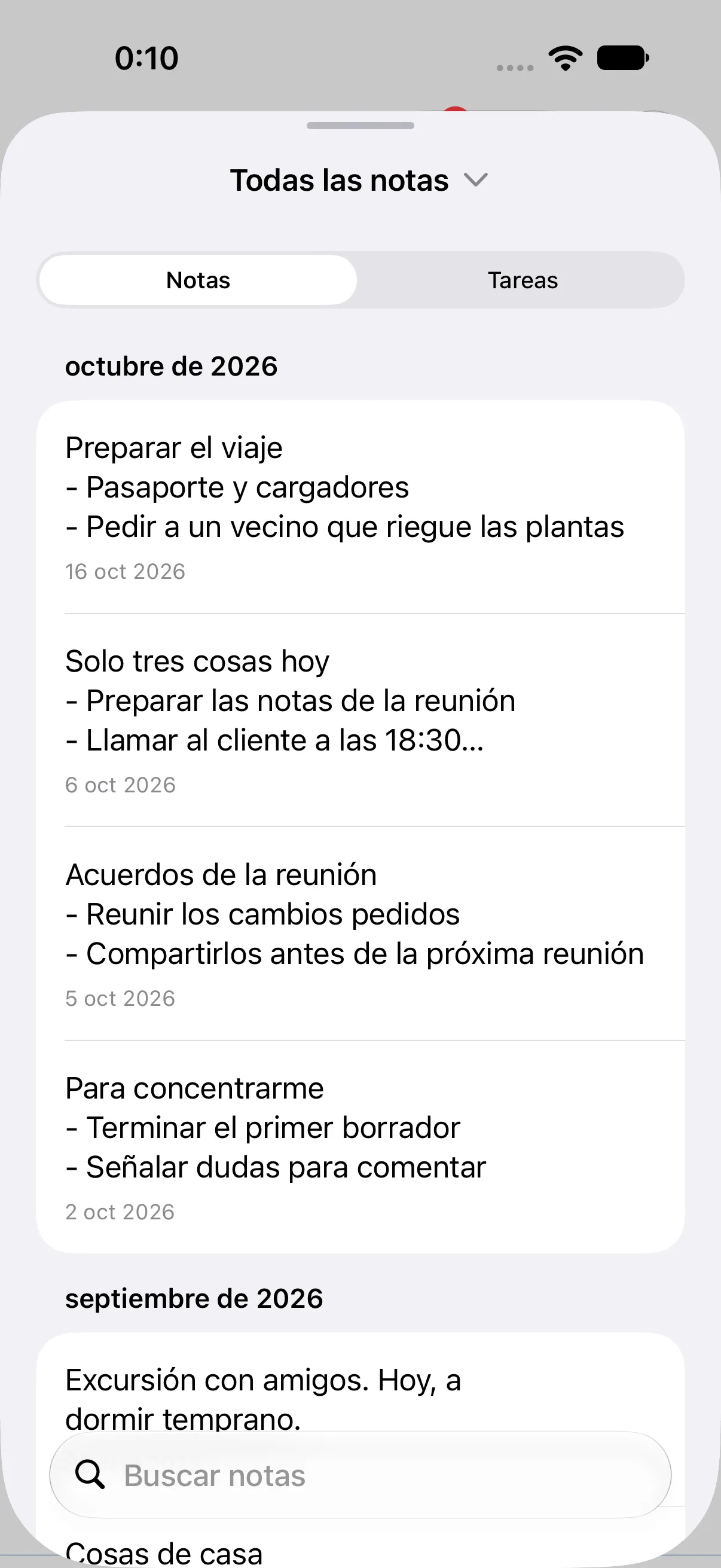 La pestaña Notas de Vista general. Las notas diarias de cada fecha aparecen agrupadas por mes.