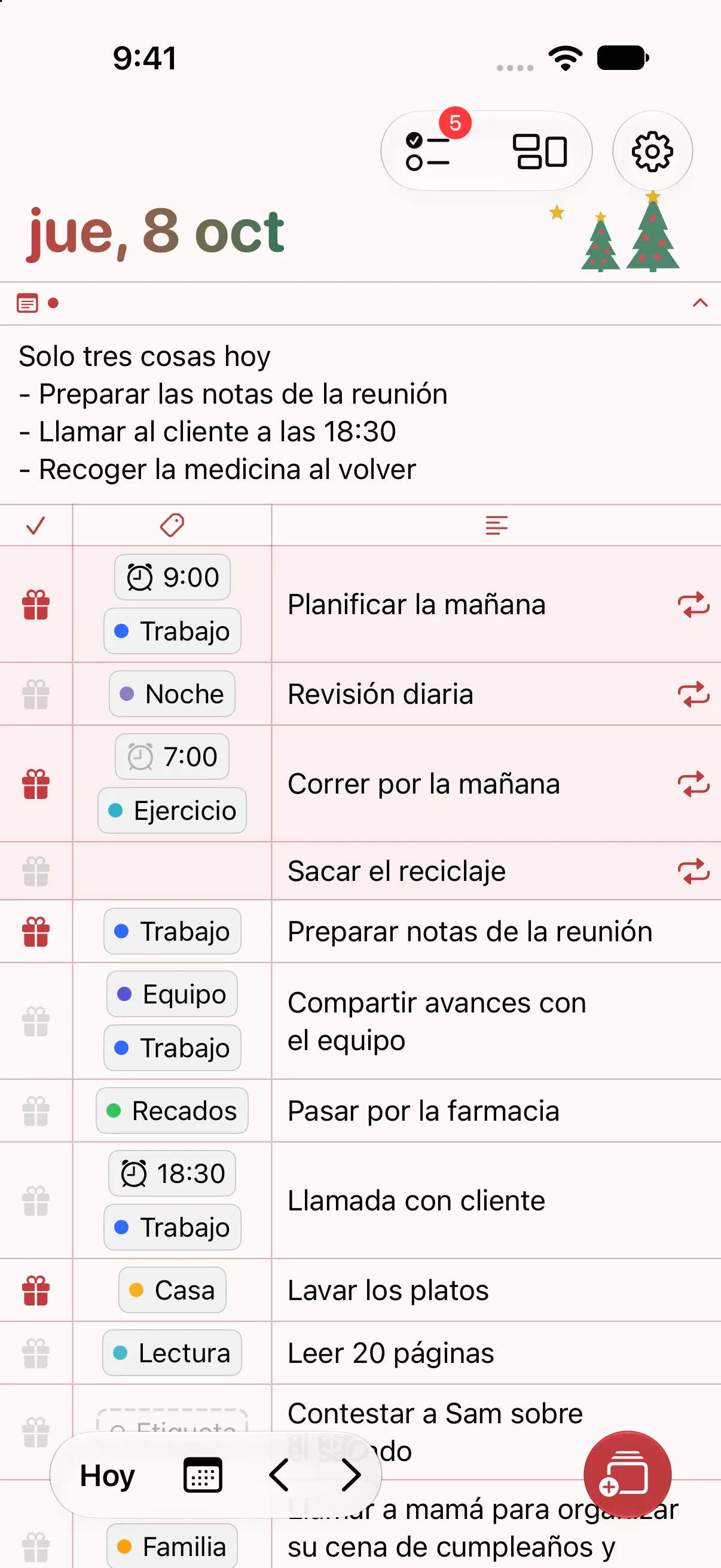 Pantalla de inicio con el tema Navidad. Junto a la fecha hay árboles decorados y las tareas completadas se marcan con cajas de regalo.