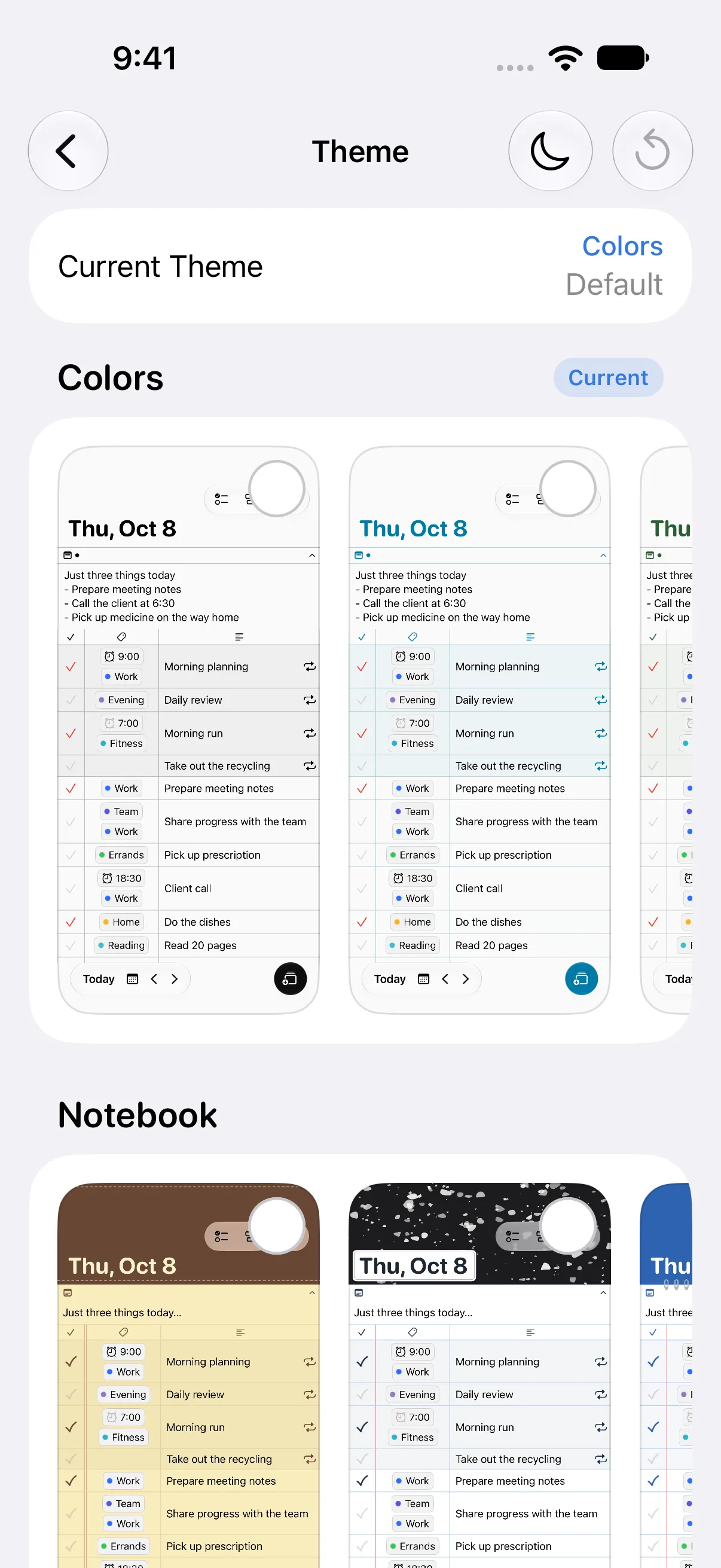 Theme settings. Below the current theme, home screen preview cards for each color and theme sit side by side.